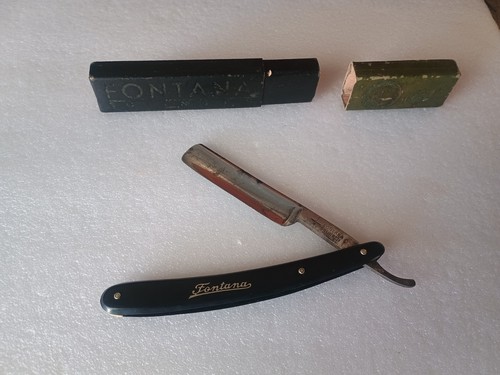 Rasoio mano libera vintage - mano,