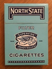 Pacchetto vuoto sigarette