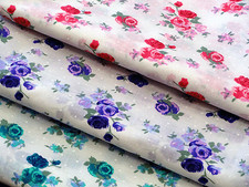 Rose e Spilla Bianca Macchie