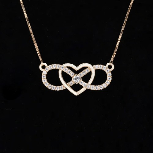 Collana con ciondolo infinito