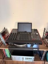 Akai MPC X