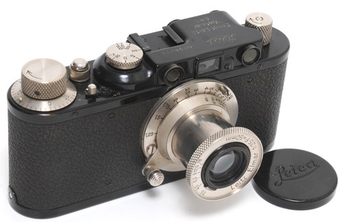 Leica nera con primo - ii, d