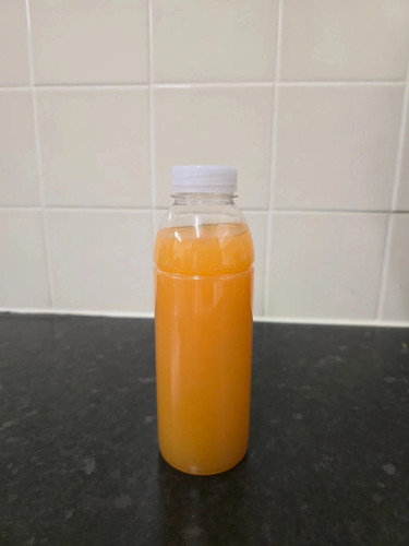 Bottiglie frullate succo - frullate,