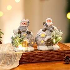 Centrotavola di oggetti di