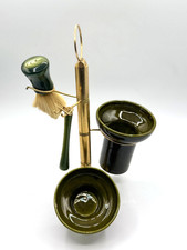 Set da barba vintage con pennello, rasoio e portaspazzolini/crema abbinato