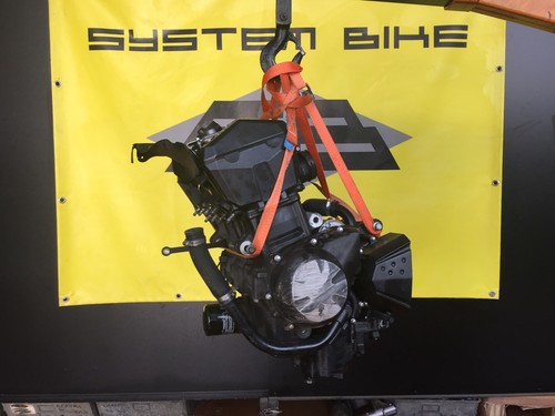 Motore con documenti - ,
