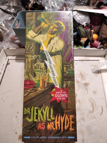 Aurora moebius kit - dr., jekyll