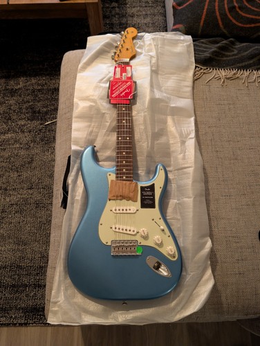 Fender vintera road - road, worn