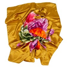 Foulard senape quadrato di raso da donna elegante cerimonia scialle coprispalle