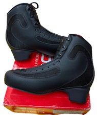 Edea  Ice Fly Figure Skating