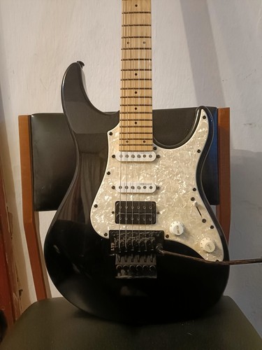 Chitarra elettrica usata - chitarra,