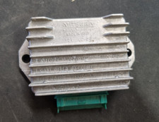 REGOLATORE DI TENSIONE PIAGGIO HEXAGON ORIGINALE LX4 125 1998 1999 013604