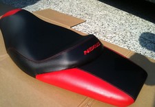 Rivestimento SELLA GILERA Nexus 250-300 PERSONALIZZATA x Scooter Carbonio-Rosso