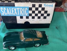 scalextric Aston Martin Con