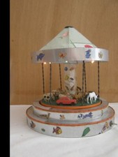 Vecchio giocattolo in legno