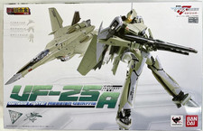 Action figure Macross Frontier