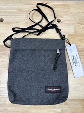 Borsa a tracolla Eastpak Lux