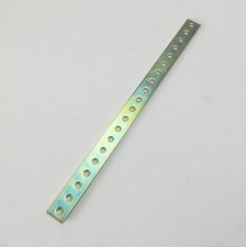 Piastrina forata rinforzata da