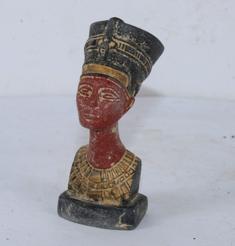 Unica statua faraonica fatta - unica, a
