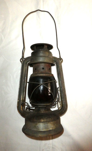 Antica lampada petrolio bat - antica, a