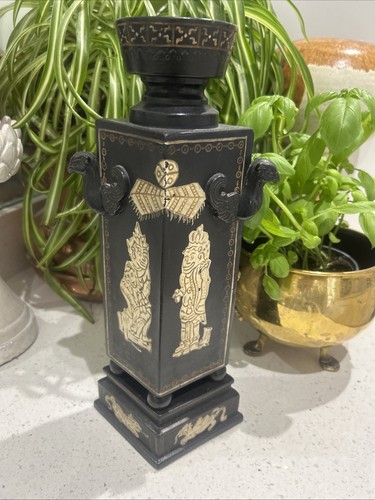 Antico piedistallo vaso