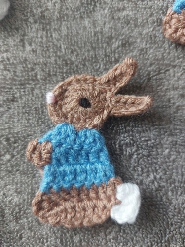 Applique coniglietto uncinetto