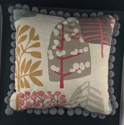 Cuscino decorativo fatto - , a