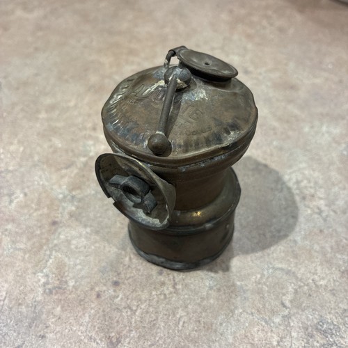 Lampada testa minatore carburo