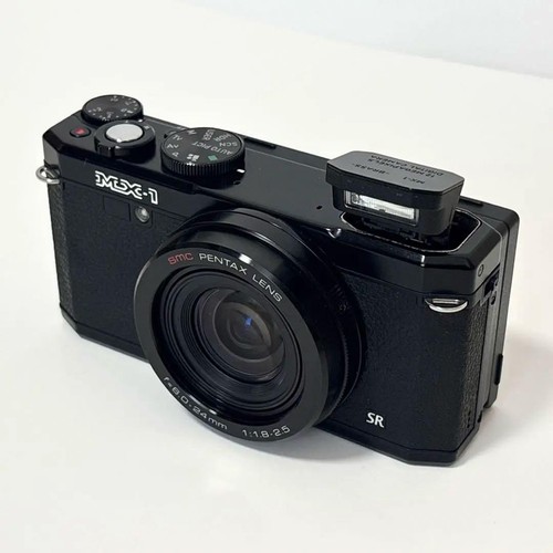 Fotocamera digitale compatta