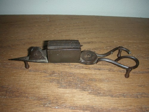 Antico decespugliatore - , a