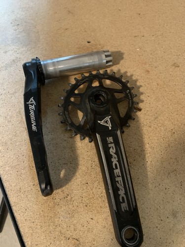 Guarnitura turbina race face - turbina,