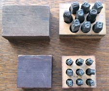 (2) Set di timbri punzonati