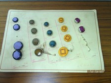 17 Antica Pulsanti Su Cartone