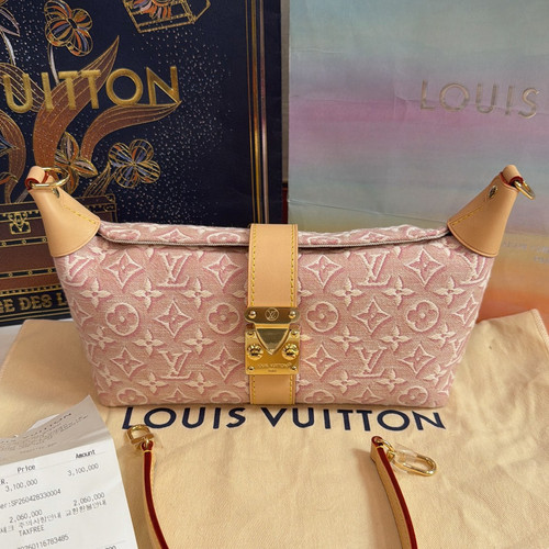 Louis vuitton pochette - louis,