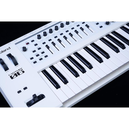 Roland fantom sc - roland, fantom-06-sc