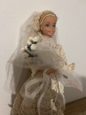 Barbie vintage con abito da