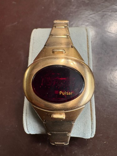 Pulsar led donna non - pulsar, *non