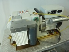 Leybold TRIVAC D16B 160141V150-1 Pompa per vuoto rotativa a palette 1750RPM 230Vac (23635)