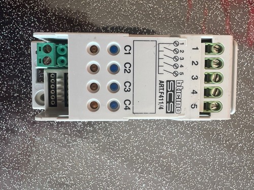 Attuatore quattro uscite bus - attuatore,