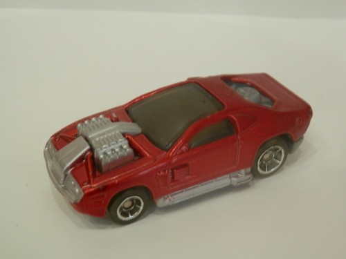 Vecchia automobile giocattolo