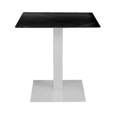 Tavolo pub ristorante bar