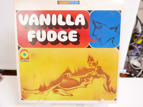 Vanilla fudge self titled - titled, lp