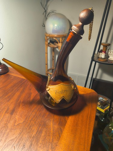 Decanter spagnolo vintage