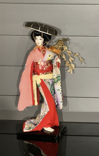 Bambola geisha giapponese