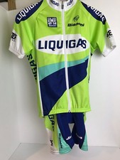 Maglia e bavaglini squadra
