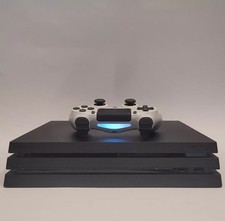 Playstation 4 Ps4 Pro 1TB Usata Con 2 Controller e 2 Giochi 