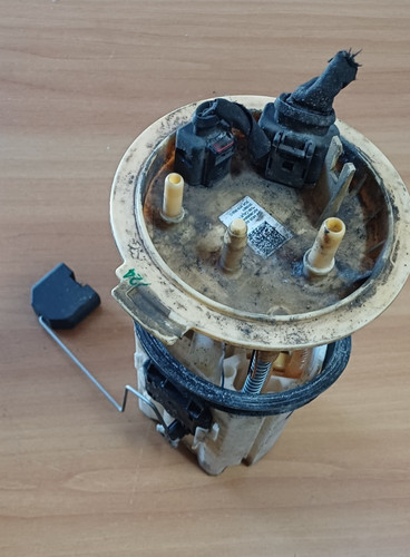 Audi fuel pump - (f3b),