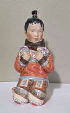 Statuina ragazza Royal