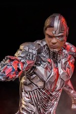 CYBORG ART SCALE 1/10 -