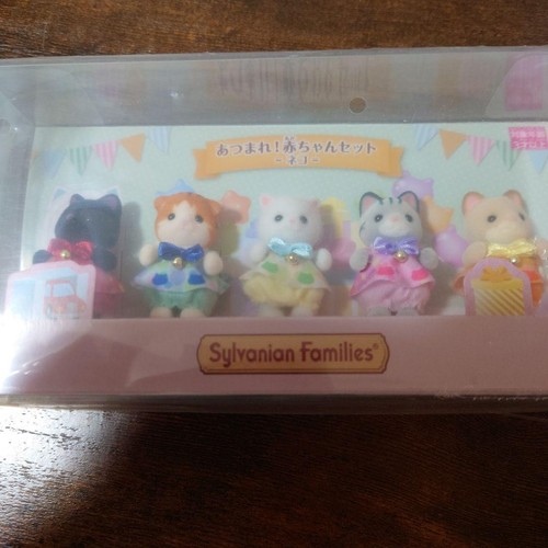 Sylvanian families baby cat - families,